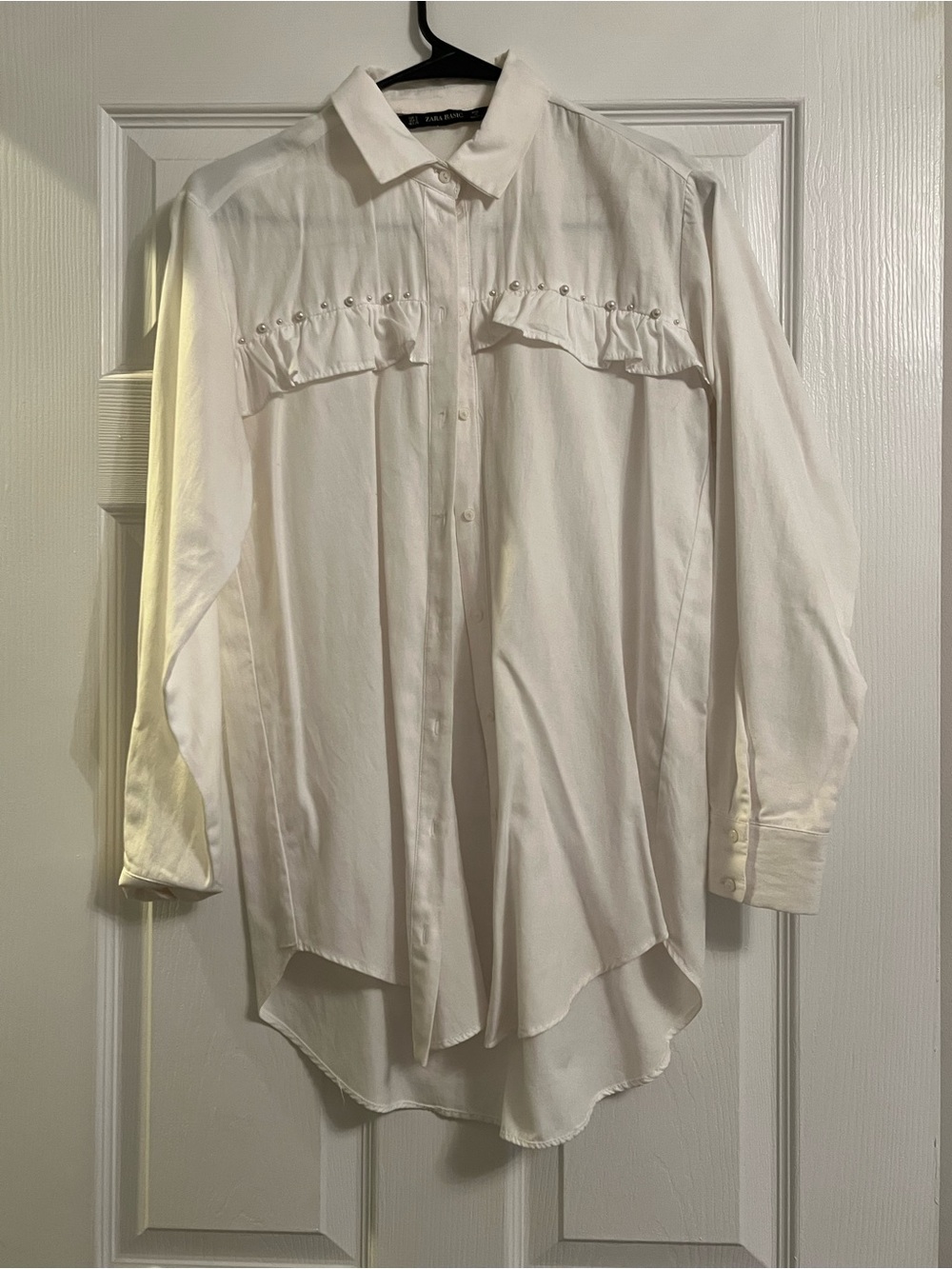 Zara White Long-Sleeve Button-Up Shirt with Ruffle Trim